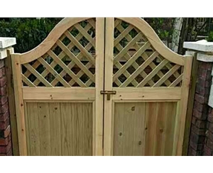 防腐木護(hù)欄